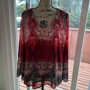Gorgeous Paisley Top❤️